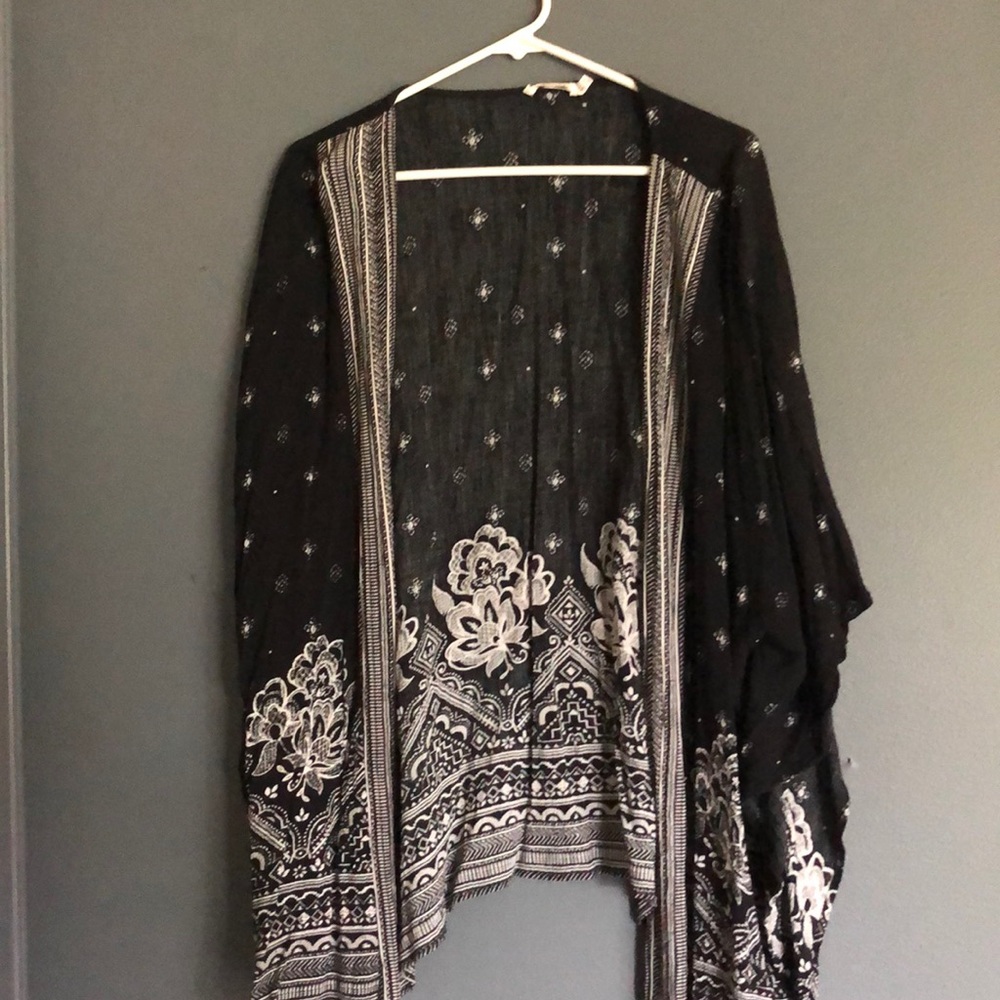 black pattered cardigan